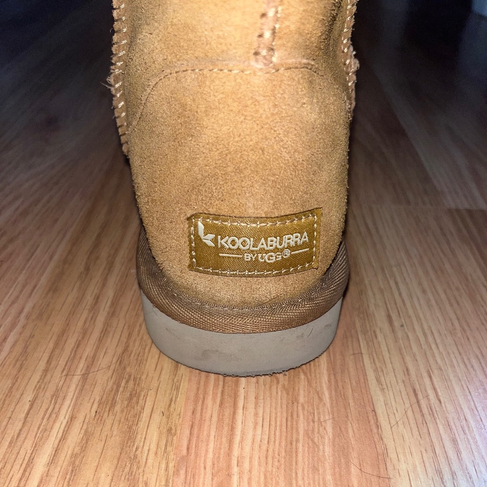 Sister of Uggs boots